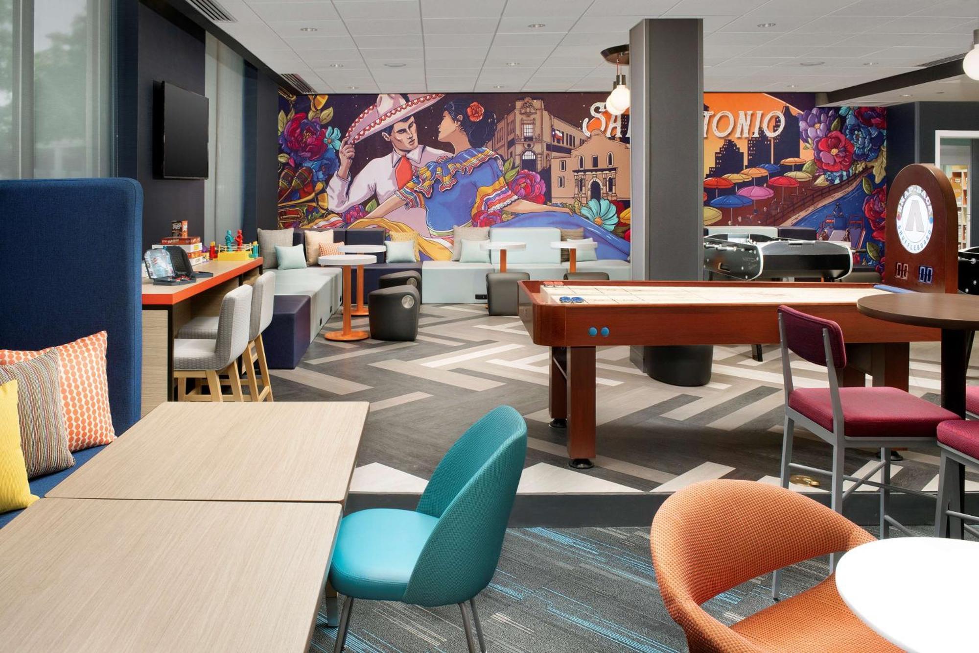 Tru By Hilton San Antonio Downtown Riverwalk Exterior photo